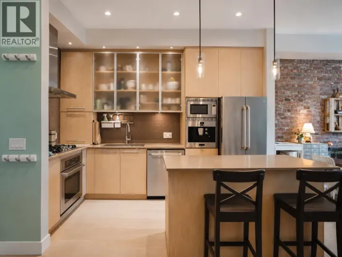 104 260 SALTER STREET, New Westminster