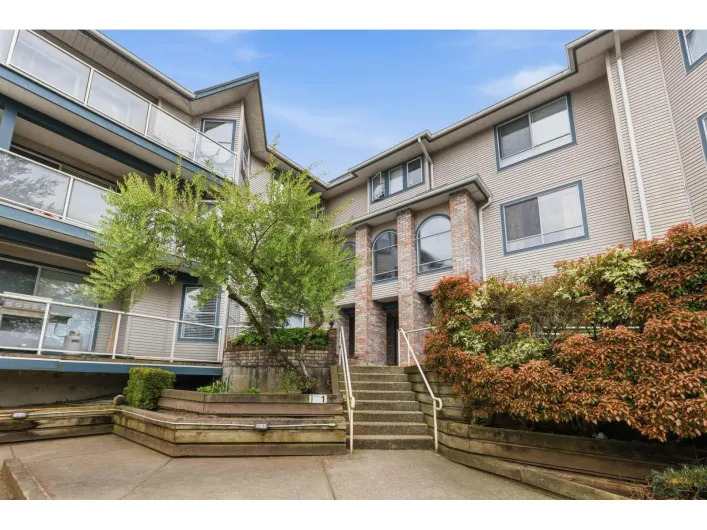 104 27358 32 AVENUE, Langley