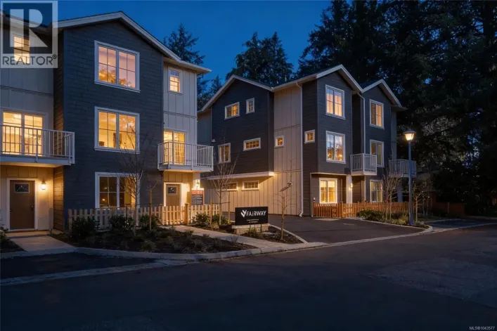 104 2770 Vantilburg Cres, Langford