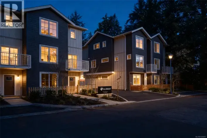 104 2770 Vantilburg Cres, Langford