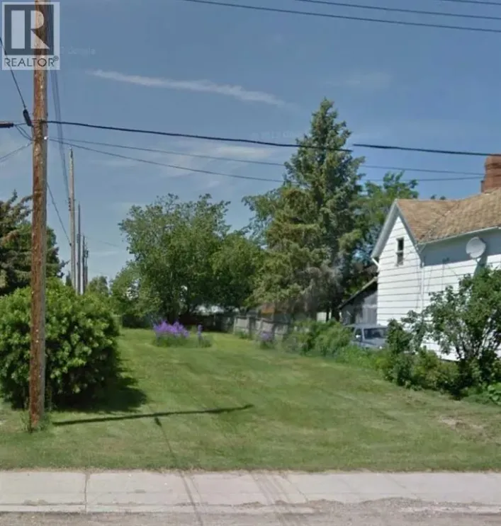 104 3 Street, Warner