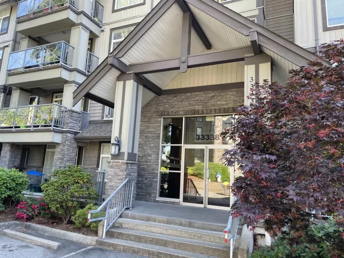 104 33338 E BOURQUIN CRESCENT, Abbotsford