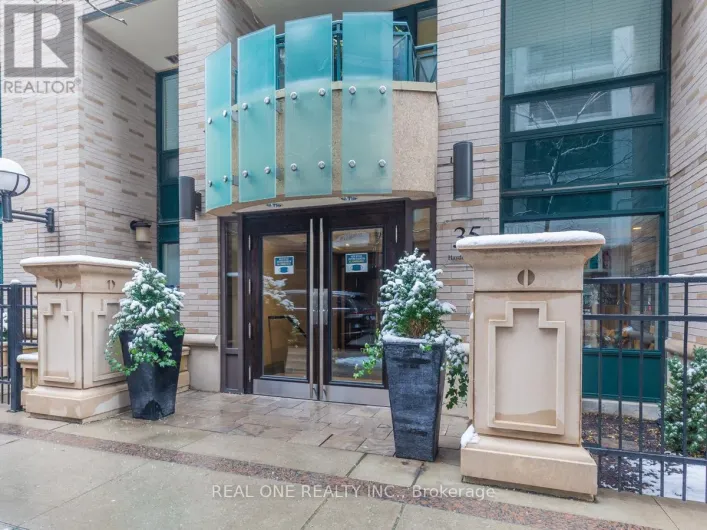 104 - 35 HAYDEN STREET, Toronto