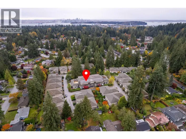 104 3750 EDGEMONT BOULEVARD, North Vancouver
