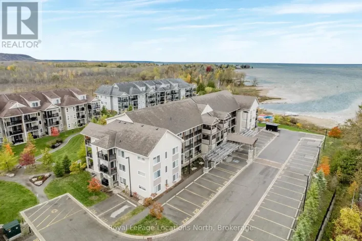 104 - 4 COVE COURT, Collingwood