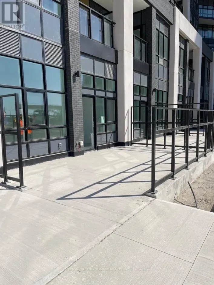 104 - 405 DUNDAS STREET W, Oakville