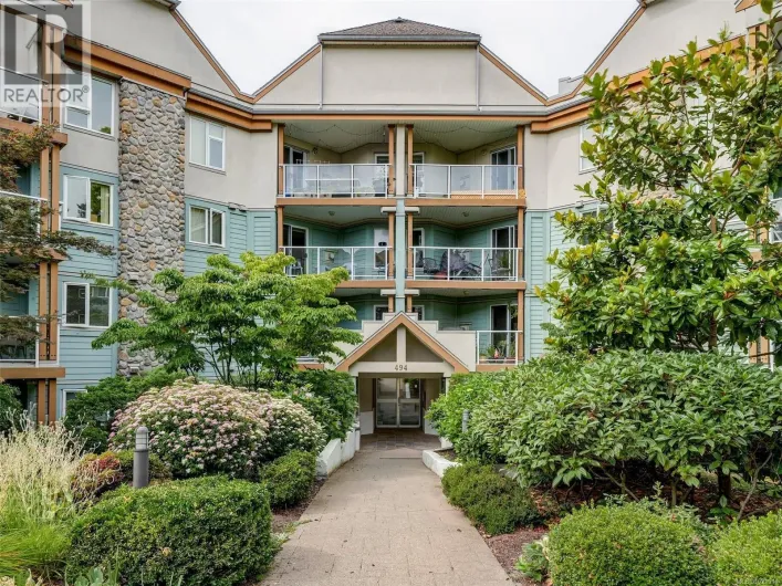 104 494 Marsett Pl, Saanich