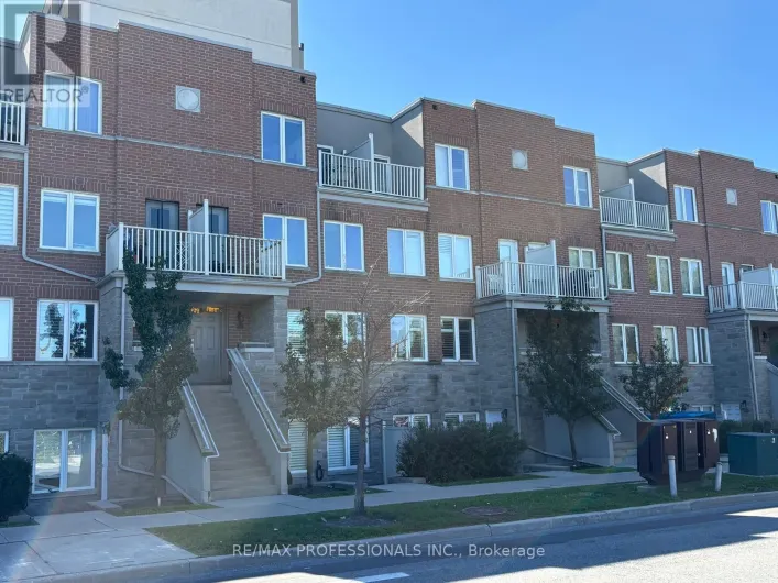 104 - 5 RICHGROVE DRIVE E, Toronto