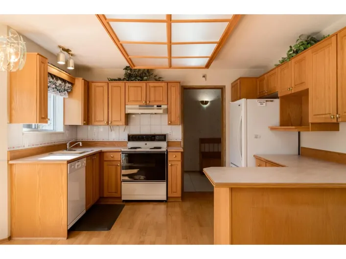 104 6875 121 STREET, Surrey