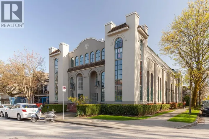 104 700 E PENDER STREET, Vancouver