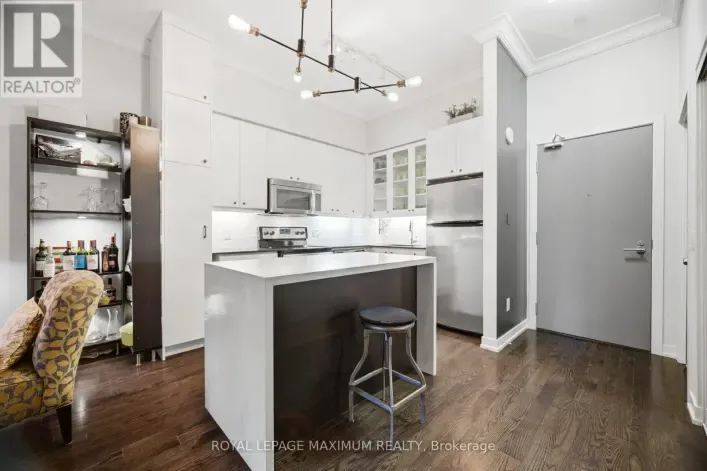 104 - 8 FIELDWAY ROAD, Toronto
