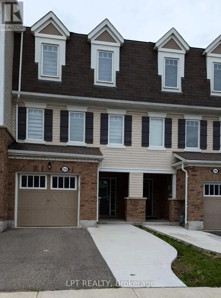 Row / Townhouse for rent: 104 BANNISTER CRESCENT, Brampton