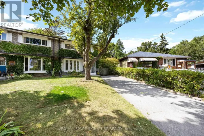 104 BILLINGTON CRESCENT, Toronto