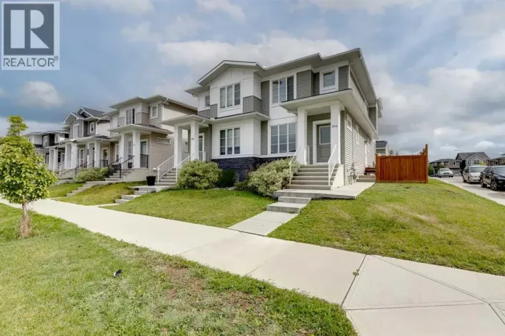 104 Corner Meadows Gate NE, Calgary