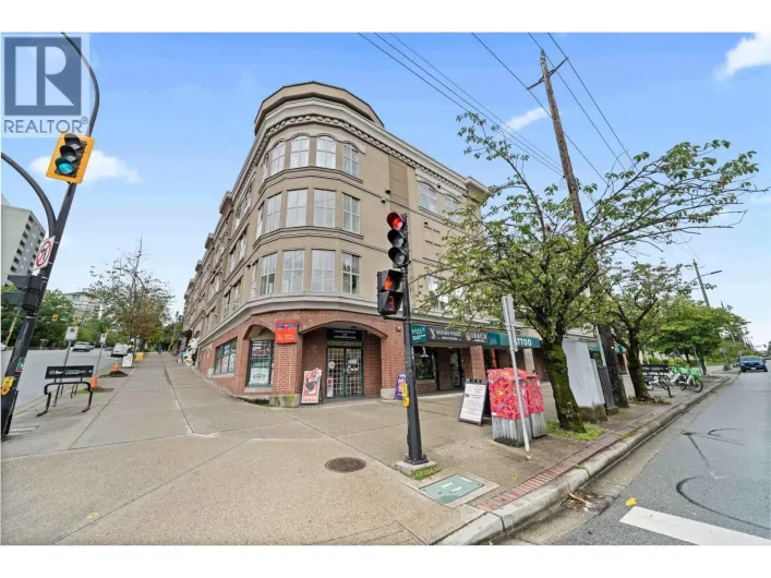 104 E 3RD STREET, North Vancouver