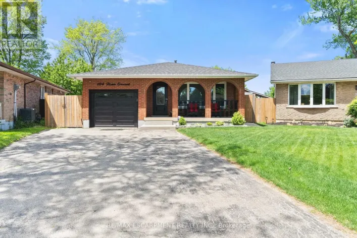 104 FIONA CRESCENT, Hamilton