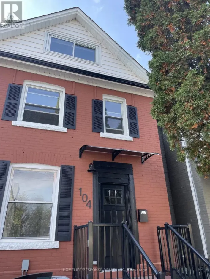 104 FRANCIS STREET, Hamilton