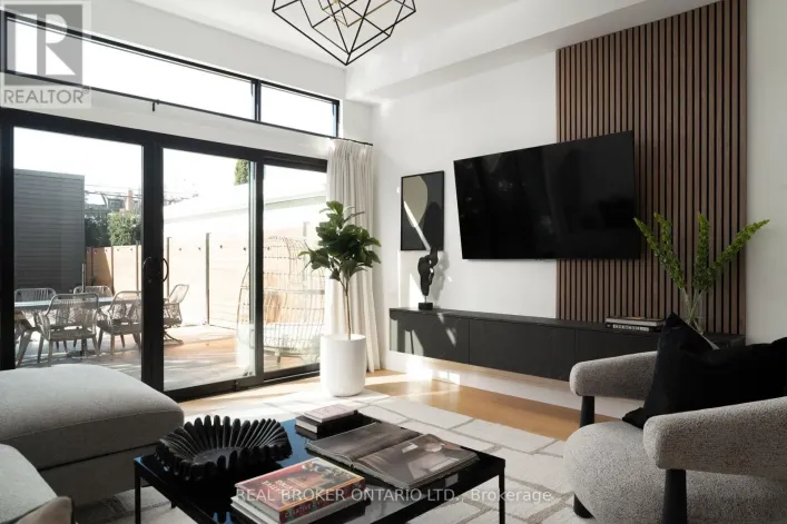 104 GREENLAW AVENUE, Toronto