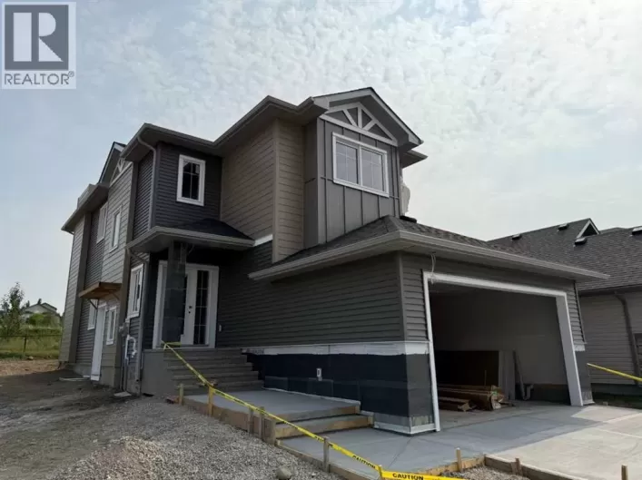 104 Lakewood Circle, Strathmore