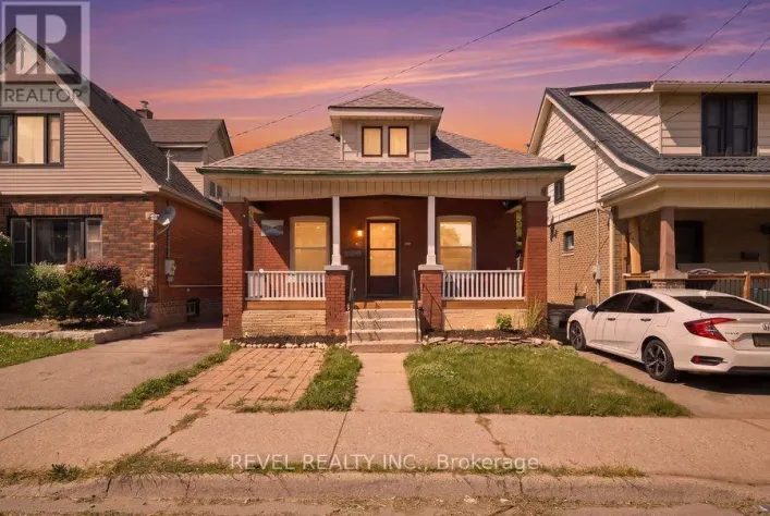 104 MARY STREET, Brantford