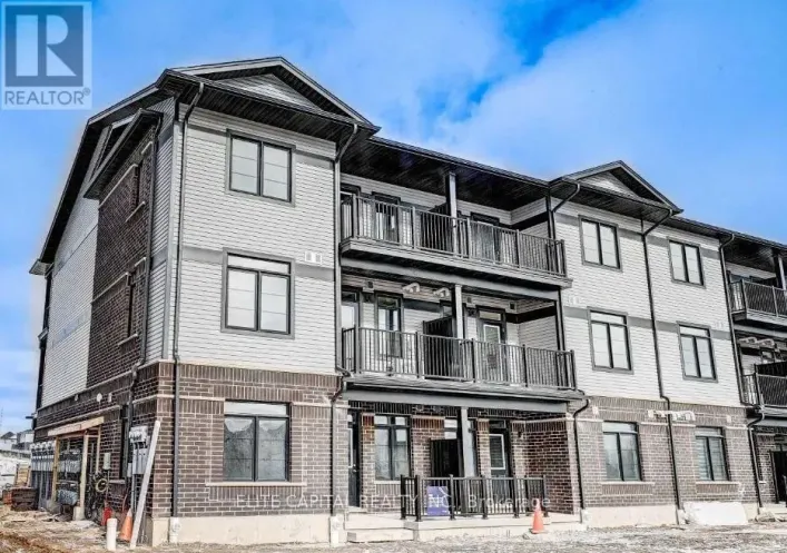 104 OAT LANE, Kitchener