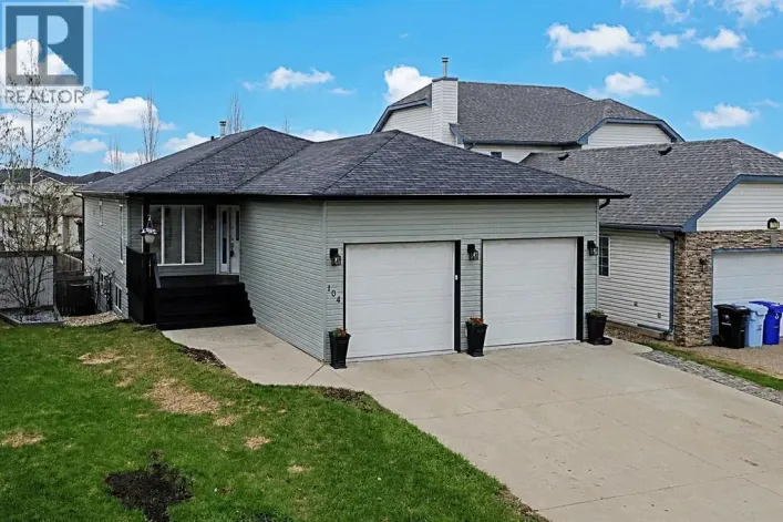 104 Potts Bay, Fort McMurray