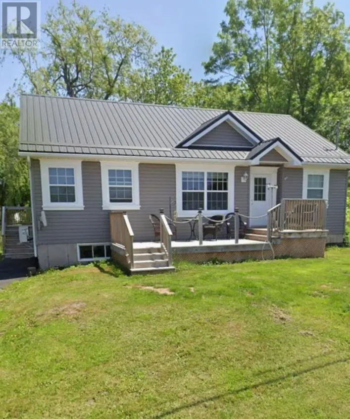 104 Quarry Hill Drive, Wallace