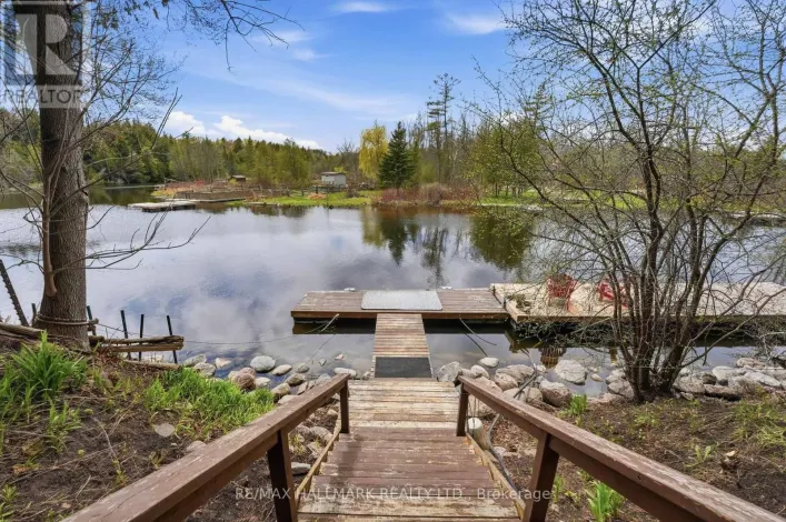 104 RIVERBANK DRIVE, Georgina
