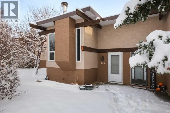 104 Rundlewood Lane NE, Calgary