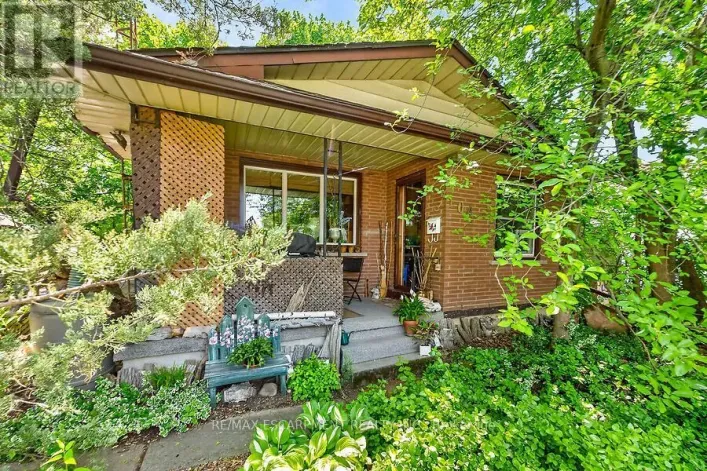 104 TEAL AVENUE, Hamilton