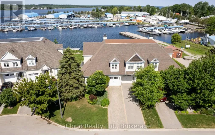 104 WYCLIFFE COVE, Tay