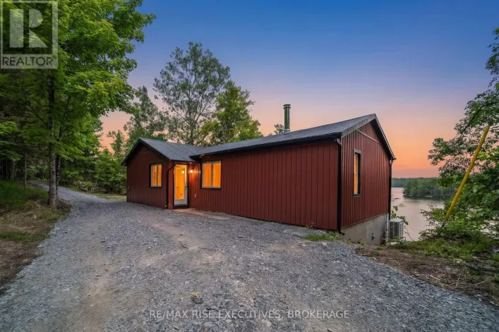 House for sale: 1040 BUCKHORN LANE, Frontenac