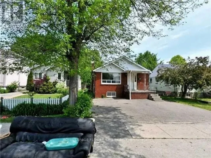 1041 CAWTHRA ROAD, Mississauga