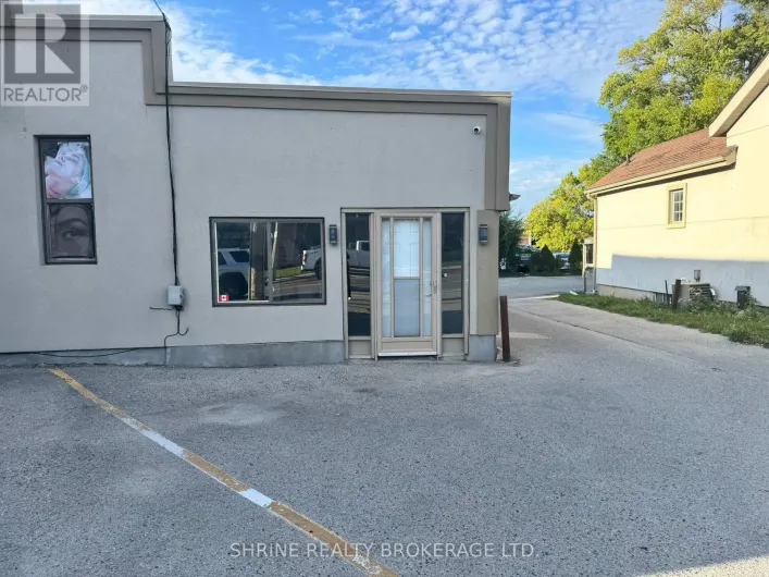 1041 GAINSBOROUGH ROAD, London North