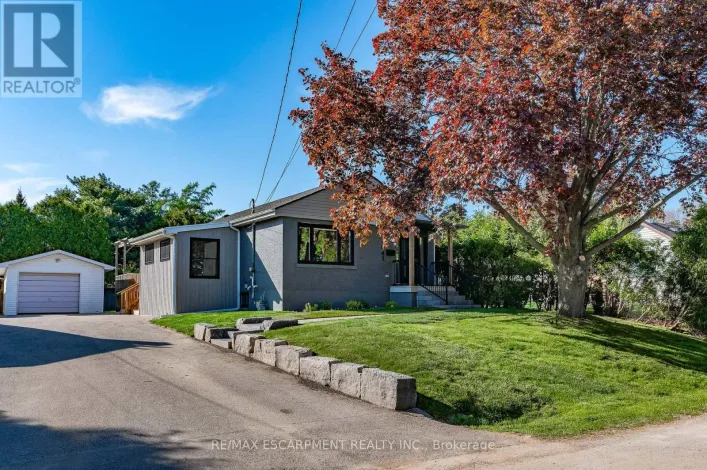 1041 SHEPHERD'S DRIVE, Burlington