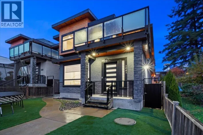 House for sale: 1041 STEWART AVENUE, Coquitlam