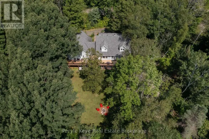 House for sale: 1042 HILLSIDE CRESCENT, Lake of Bays