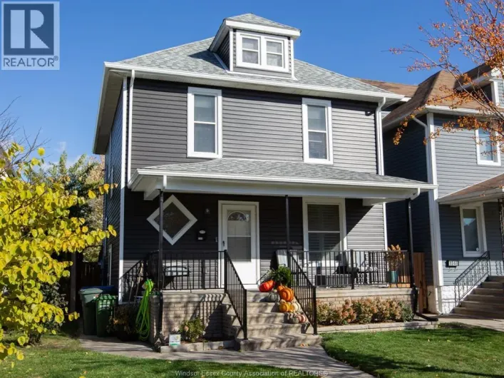 1042 MOY AVENUE, Windsor