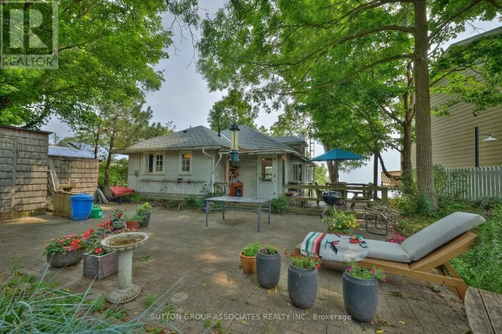 10427 LAKESHORE ROAD, Wainfleet