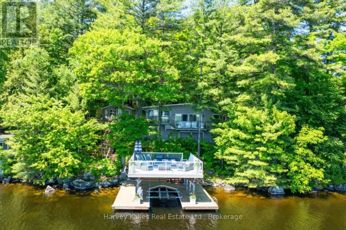 1043 MUSKOKA CRESCENT ROAD, Bracebridge)