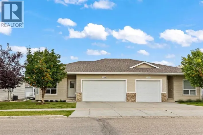 1044 3RD Street, Diamond Valley