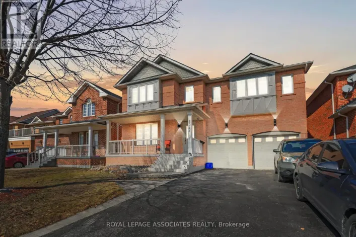 1044 LANGFORD STREET, Oshawa