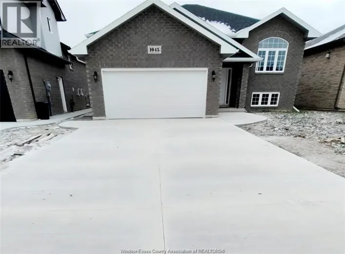 1045 ASPEN RIDGE CRESCENT, Lakeshore