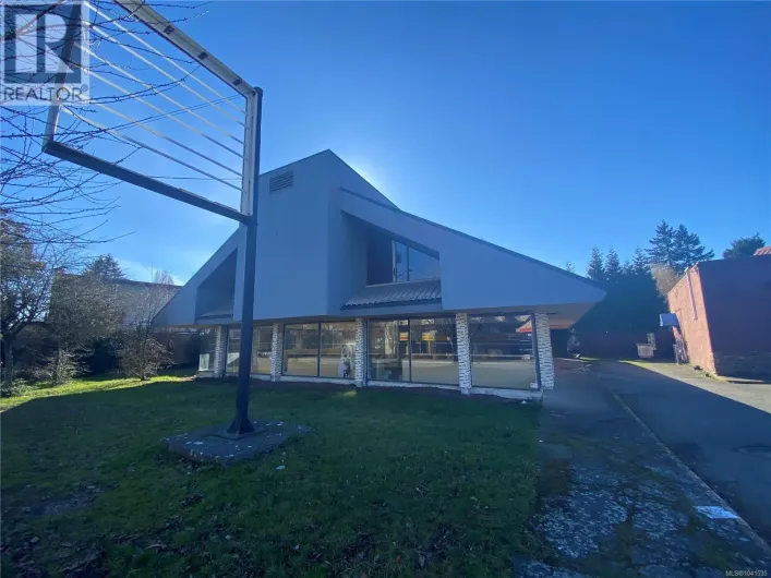 1045 Terminal Ave N, Nanaimo