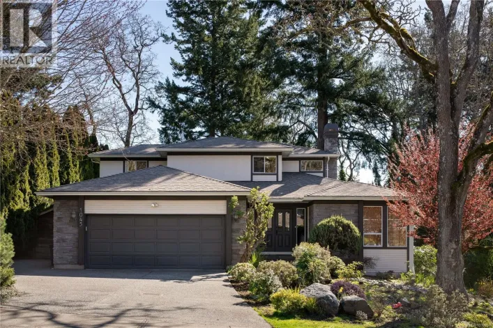 1045 Valewood Trail, Saanich