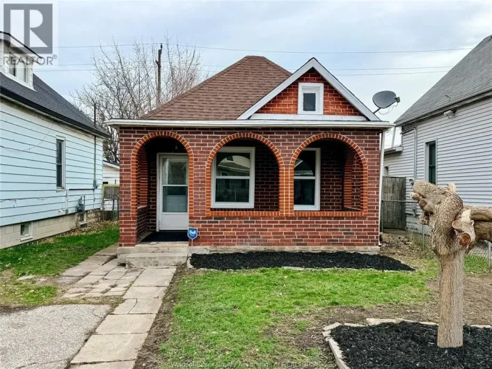 1046 LILLIAN, Windsor