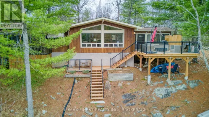 1046 TURNER WAY, Frontenac