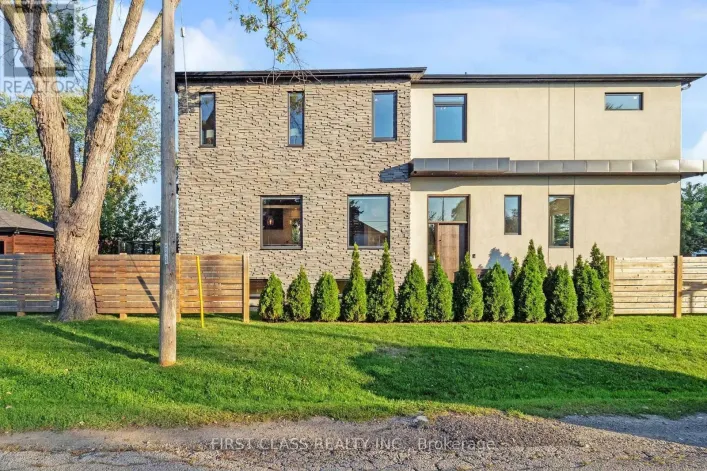 1047 MEREDITH AVENUE, Mississauga