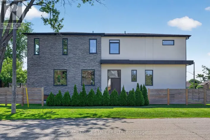 1047 MEREDITH AVENUE, Mississauga
