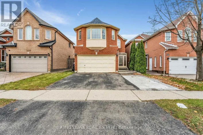 1048 CHARMINSTER CRESCENT, Mississauga